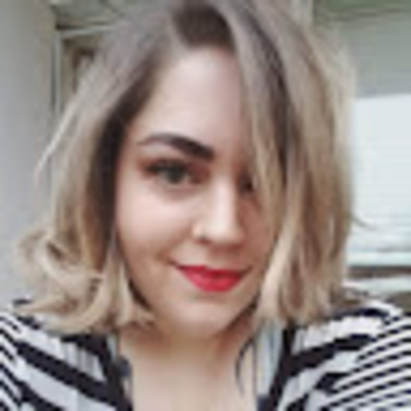 Meet your Posher, Michelle - Picture 1 of 1